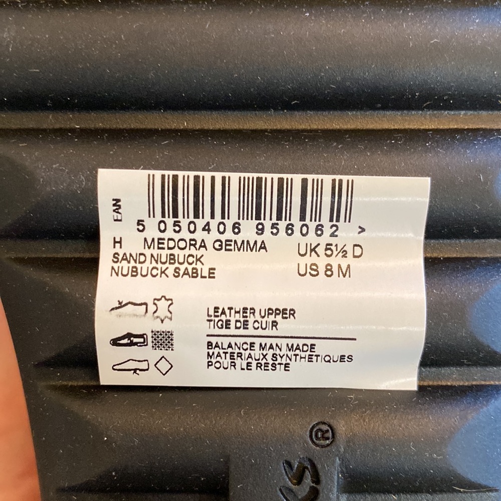 Nib Pair Of Clarks Perforated Nubuck Leather Shoe… - image 5